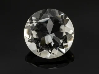 Lab-Certified Crystal Stone 4.40 Carat - 4.83 Ratti Sphatik