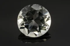 Lab-Certified Crystal Stone 4.50 Carat - 4.94 Ratti Sphatik