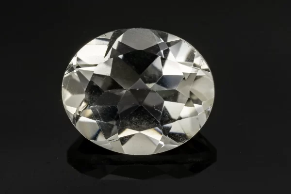 Crystal (Sfatik) 4.70 Carat / 5.16 Ratti - Front View