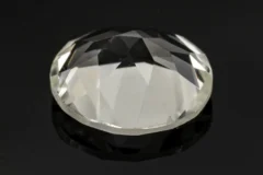 Crystal (Sfatik) 4.70 Carat / 5.16 Ratti - Back View