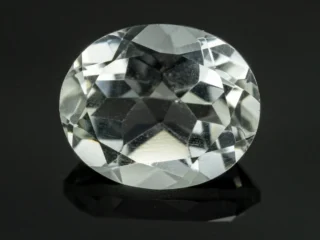 Lab-Certified Crystal Stone 4.75 Carat - 5.22 Ratti Sphatik