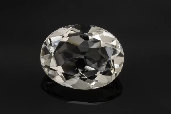 Crystal (Sfatik) 4.86 Carat / 5.34 Ratti - Front View