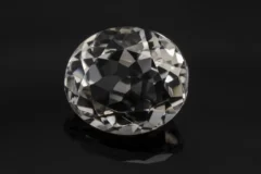 Crystal (Sfatik) 6.27 Carat / 6.89 Ratti - Front View