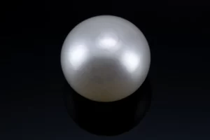 Radiant Cultured Pearl 10.36 Carat / 11.38 Ratti - Round Cut - Front View