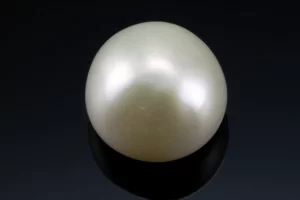 Radiant Cultured Pearl 5.46 Carat / 6.00 Ratti - Round Cut - Front View