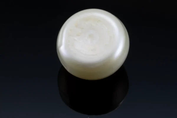 Radiant Cultured Pearl 5.79 Carat / 6.36 Ratti - Round Cut - Back View