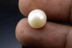 Radiant Cultured Pearl 5.79 Carat / 6.36 Ratti - Round Cut - Size Reference