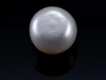 Radiant Cultured Pearl 7.41 Carat / 8.14 Ratti - Round Cut - Back View
