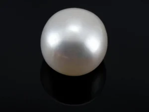 Radiant Cultured Pearl 7.41 Carat (8.14 Ratti) - Round Cut - Front View