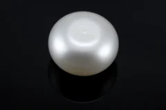 Radiant Cultured Pearl 7.90 Carat / 8.68 Ratti - Round Cut - Back View