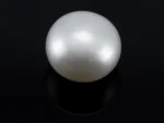 Radiant Cultured Pearl 8.60 Carat / 9.45 Ratti - Round Cut - Back View