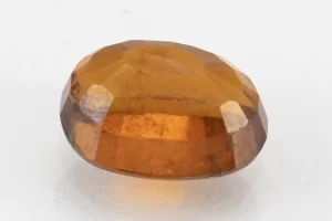 Hessonite (Gomed) 6.55 Carat / 7.20 Ratti - Back View