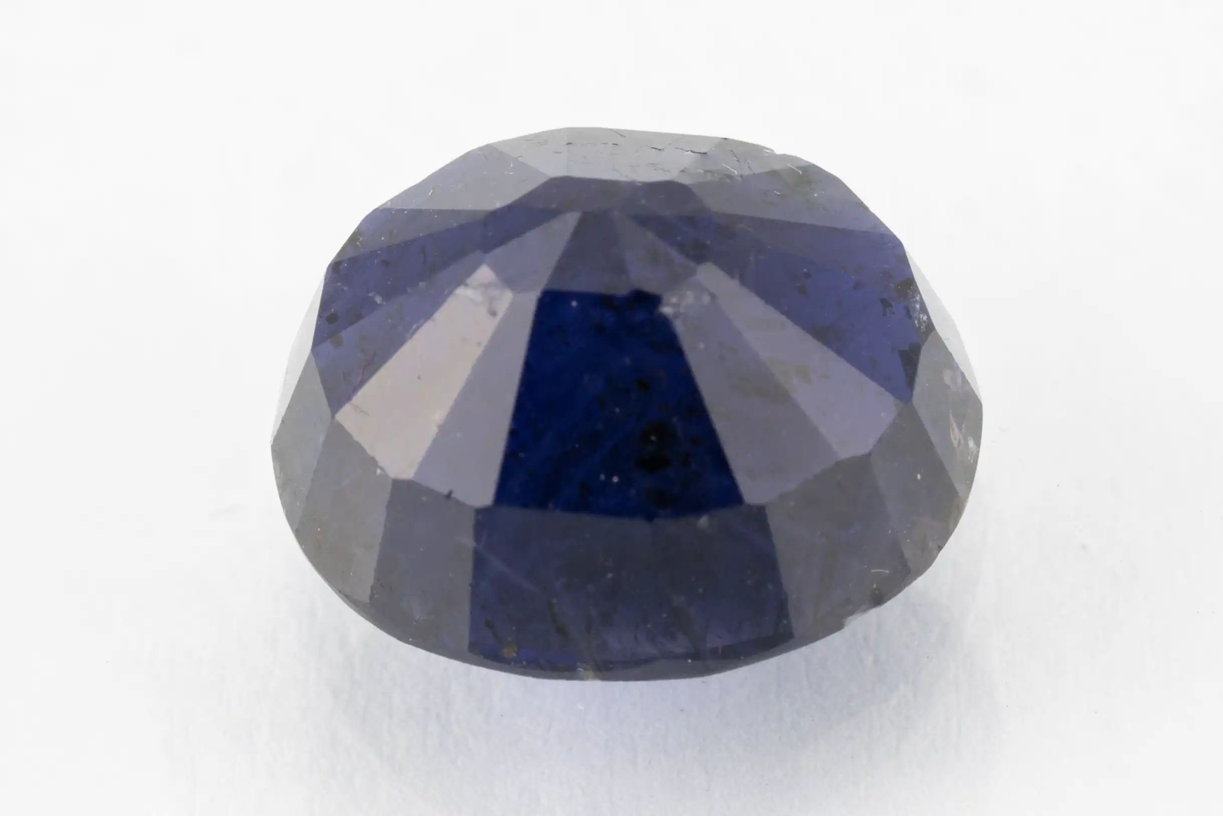 Iolite (Neeli) 10.62 Carat / 11.67 Ratti - Back View