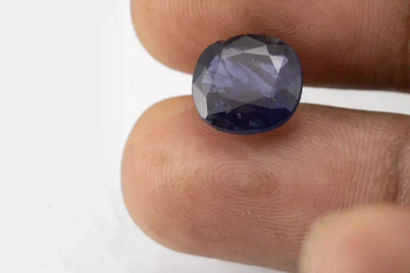 Iolite (Neeli) 11.64 Carat / 12.79 Ratti - Size Reference