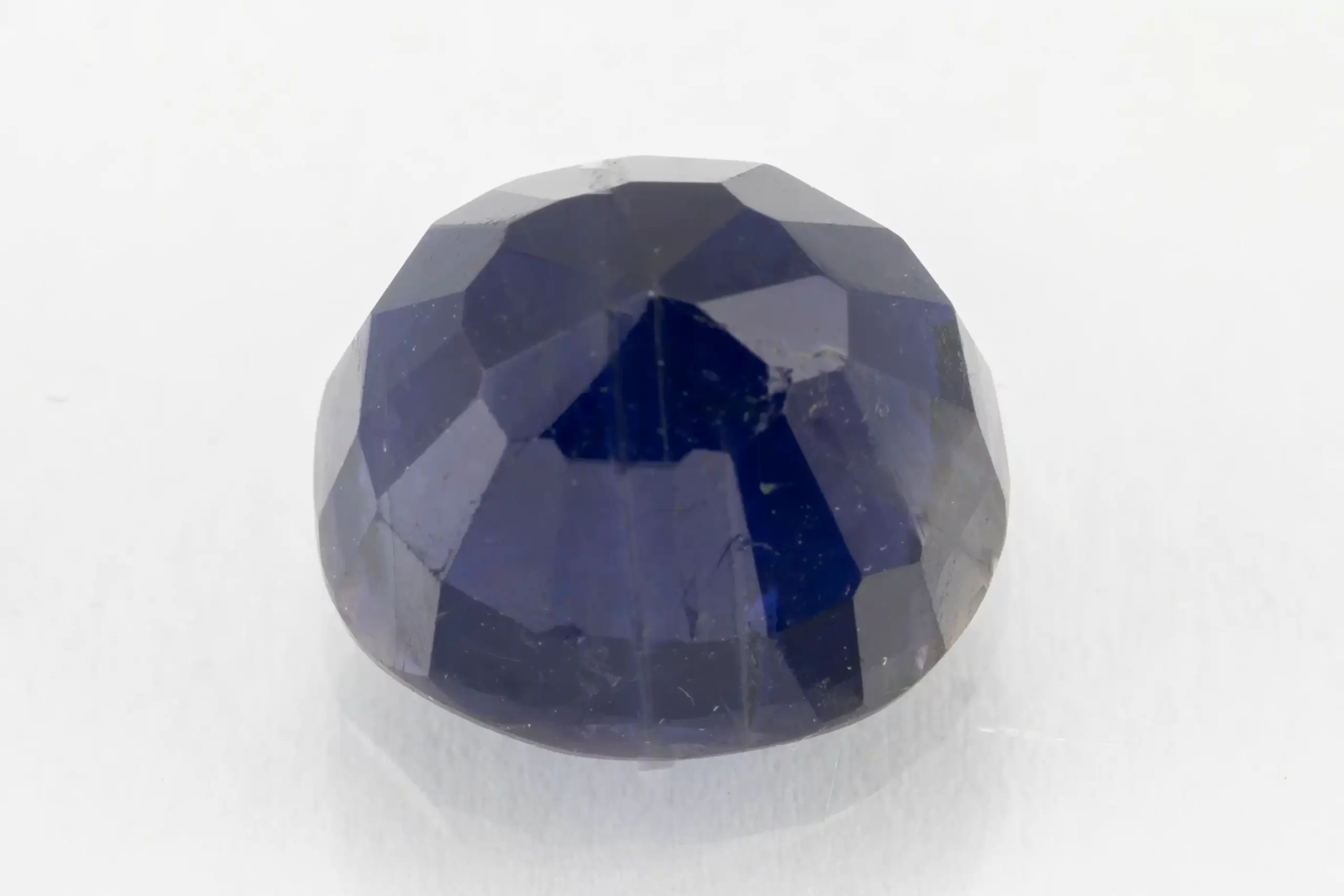 Iolite (Neeli) 4.21 Carat / 4.63 Ratti - Back View