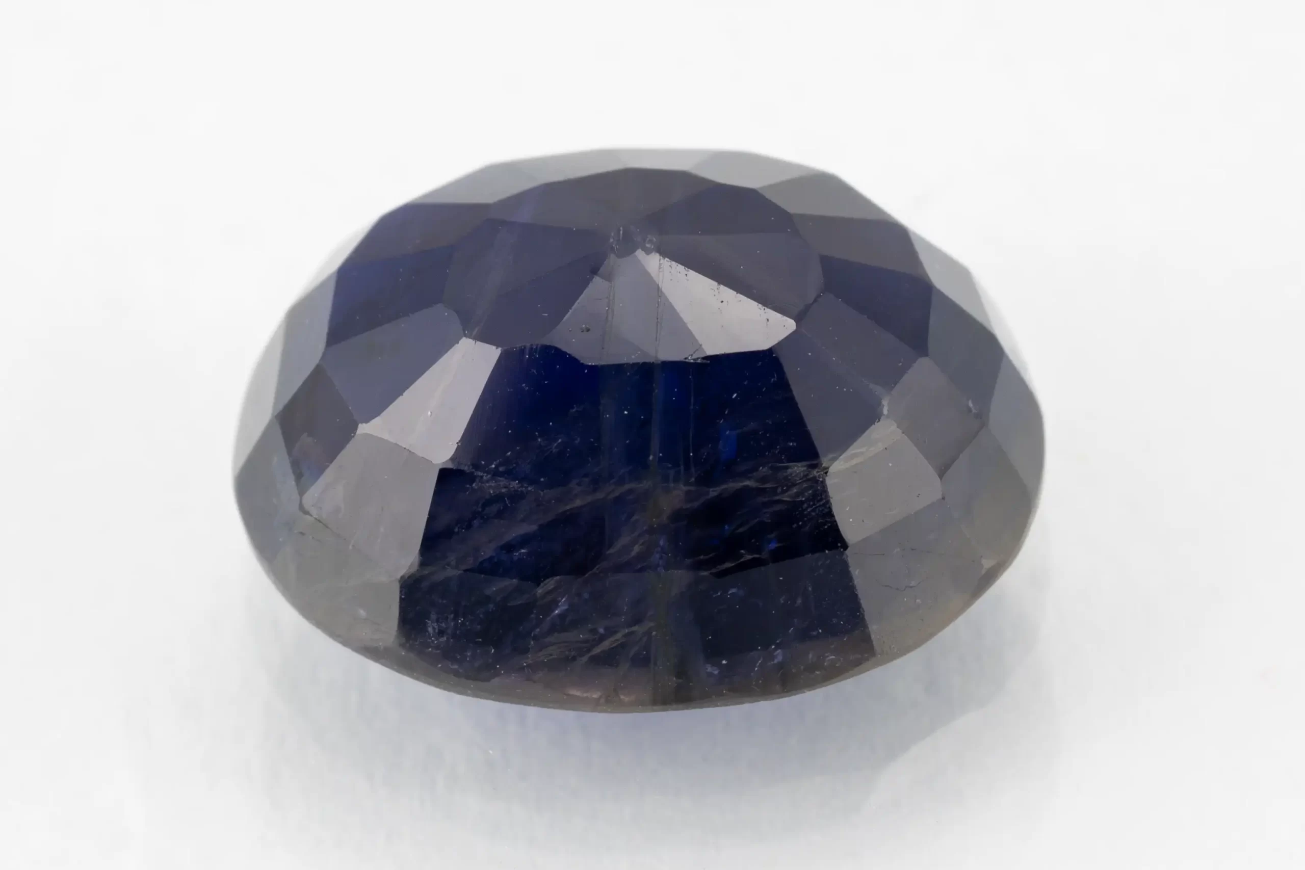 Iolite (Neeli) 5.00 Carat / 5.49 Ratti - Back View