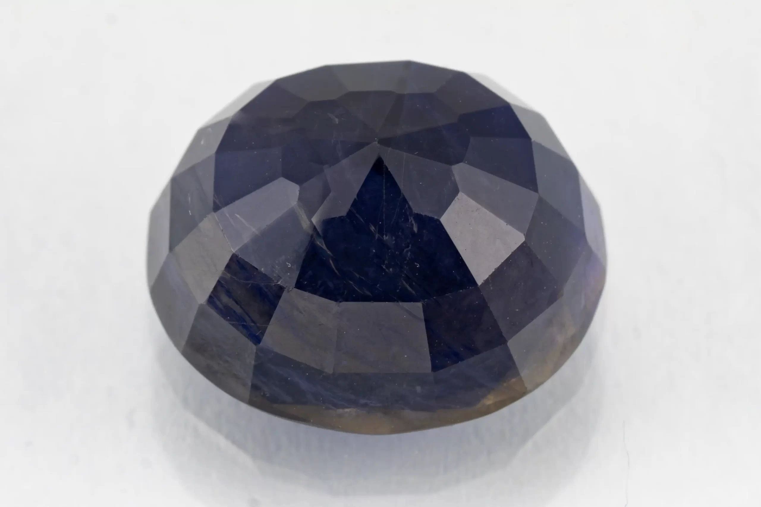 Iolite (Neeli) 5.075 Carat / 5.58 Ratti - Back View