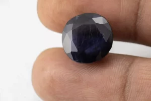 Iolite (Neeli) 5.78 Carat / 6.35 Ratti - Size Reference