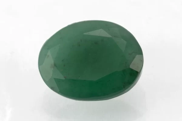 Natural Jambia Emerald (Panna) 4.77 Carat / 5.24 Ratti - Front View