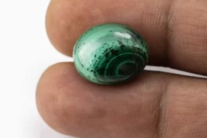 Malachite (Kidney Stone) 14.46 Carat / 15.89 Ratti - Size Reference