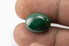 Malachite (Kidney Stone) 16.44 Carat / 18.07 Ratti - Size Reference