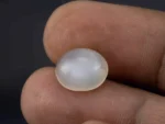 Moonstone (Chandramani) 5.44 Carat / 5.98 Ratti - Size Reference