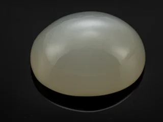Moonstone (Chandramani) 5.45 Carat / 5.99 Ratti - Front View