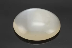 Moonstone (Chandramani) 5.63 Carat / 6.19 Ratti - Front View