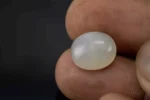 Moonstone (Chandramani) 6.17 Carat / 6.78 Ratti - Size Reference