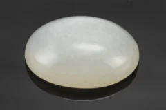 Moonstone (Chandramani) 6.57 Carat / 7.22 Ratti - Front View