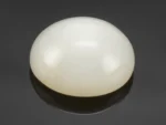Moonstone (Chandramani) 7.07 Carat / 7.77 Ratti - Front View
