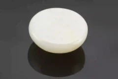 Moonstone (Chandramani) 7.07 Carat / 7.77 Ratti - Back View