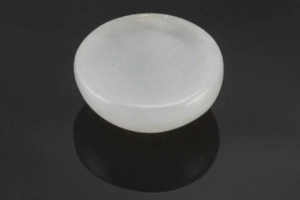 Moonstone (Chandramani) 7.22 Carat / 7.93 Ratti - Back View
