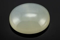 Moonstone (Chandramani) 7.23 Carat / 7.94 Ratti - Front View