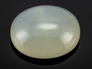 Moonstone (Chandramani) 7.23 Carat / 7.94 Ratti - Front View