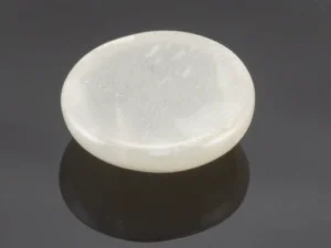 Moonstone (Chandramani) 9.05 Carat / 9.94 Ratti - Back View