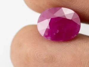 Mozambique Ruby (Manek) 6.06 Carat - 6.66 Ratti - Size Reference