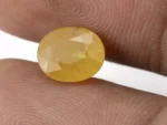 Natural Nizerian Yellow Sapphire 3.30 Carat / 3.63 Ratti Size Reference