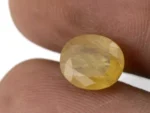 Natural Nizerian Yellow Sapphire 3.65 Carat / 4.01 Ratti Size Reference