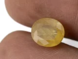Natural Nizerian Yellow Sapphire 3.65 Carat / 4.01 Ratti Size Reference