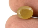 Natural Nizerian Yellow Sapphire 4.15 Carat / 4.56 Ratti Size Reference