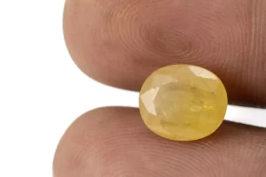 Natural Nizerian Yellow Sapphire 4.20 Carat / 4.61 Ratti Size Reference