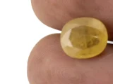 Natural Nizerian Yellow Sapphire 4.25 Carat / 4.67 Ratti Size Reference