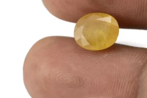 Natural Nizerian Yellow Sapphire 4.40 Carat / 4.83 Ratti Size Reference