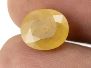 Natural Nizerian Yellow Sapphire 6.30 Carat / 6.92 Ratti Size Reference