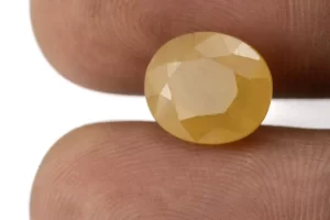 Natural Nizerian Yellow Sapphire 6.90 Carat / 7.58 Ratti Size Reference