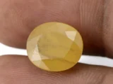 Natural Nizerian Yellow Sapphire 7.55 Carat / 8.30 Ratti Size Reference