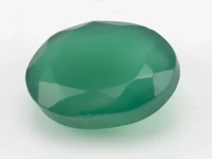 Original Onyx Stone 3.60 Carat octangle green gemstone