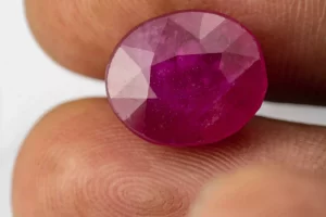 Size Reference: Authentic Ruby (Manek) 10.76 Carat - 11.82 Ratti - Size Reference