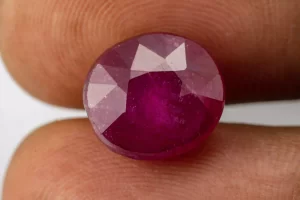 Size Reference: Authentic Ruby (Manek) 11.35 Carat / 12.47 Ratti - Size Reference